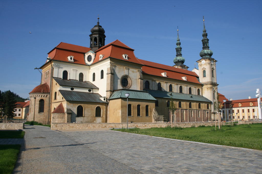 Kyjovsky Pivovar - Hotel, Restaurace, Pivni Lazne Bagian luar foto