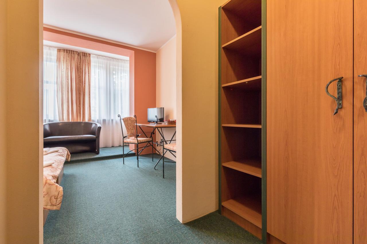 Kyjovsky Pivovar - Hotel, Restaurace, Pivni Lazne Bagian luar foto