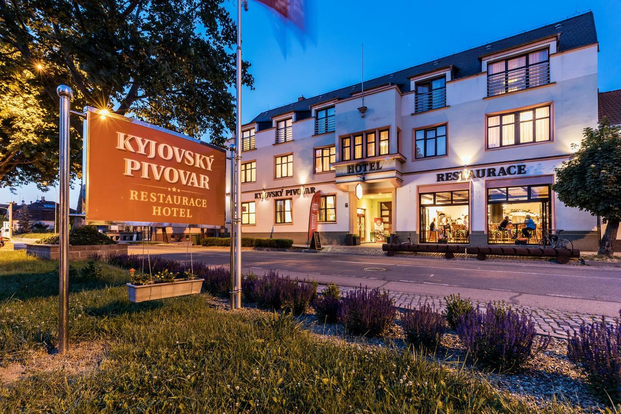 Kyjovsky Pivovar - Hotel, Restaurace, Pivni Lazne Bagian luar foto