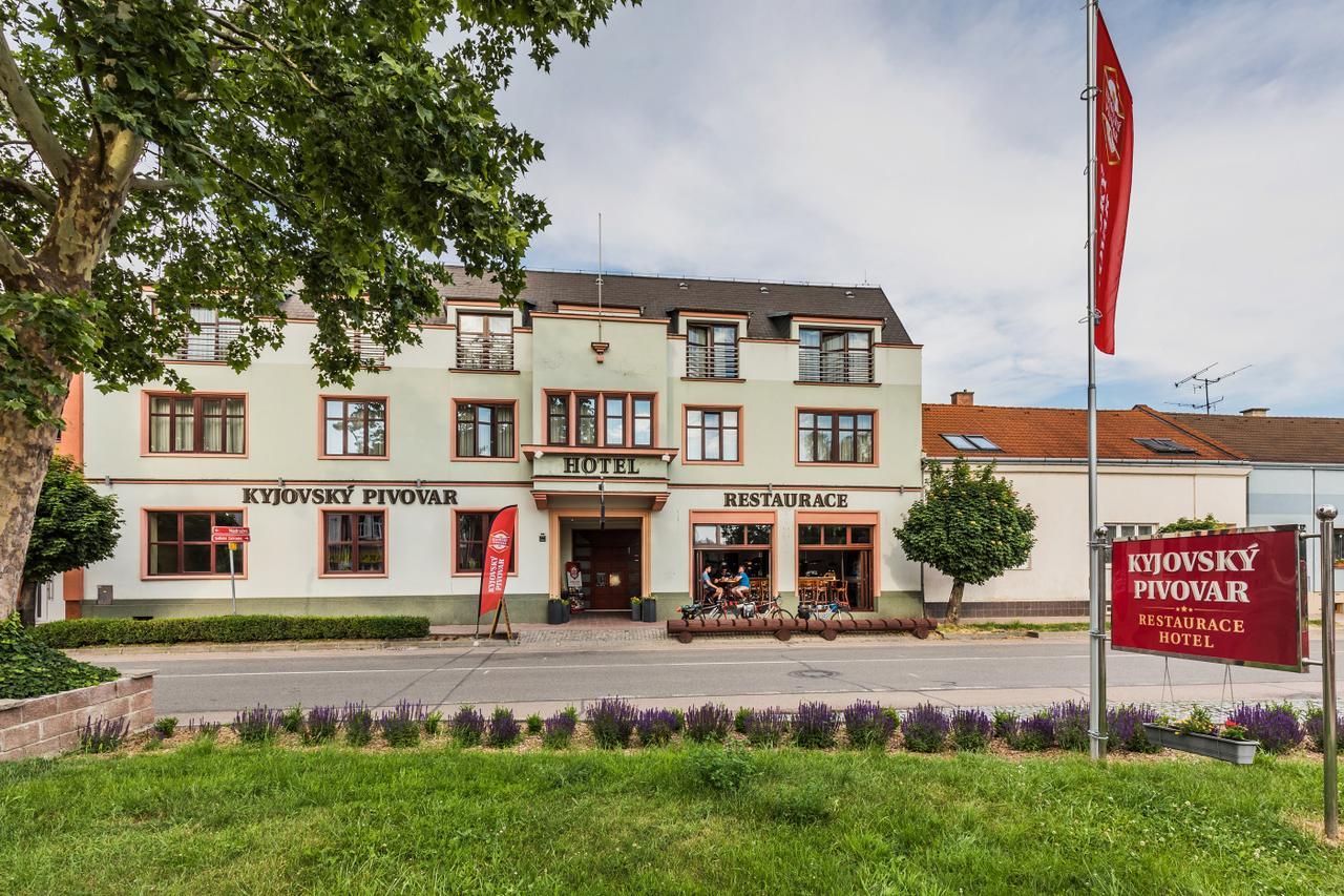 Kyjovsky Pivovar - Hotel, Restaurace, Pivni Lazne Bagian luar foto