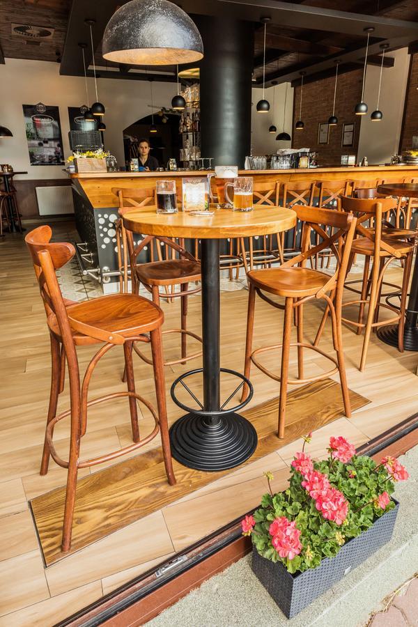 Kyjovsky Pivovar - Hotel, Restaurace, Pivni Lazne Bagian luar foto
