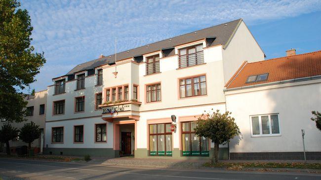 Kyjovsky Pivovar - Hotel, Restaurace, Pivni Lazne Bagian luar foto